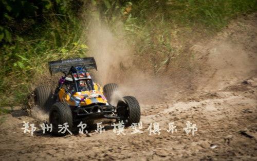 成人遥控赛车高速视频,揭秘成人遥控赛车高速竞技瞬间